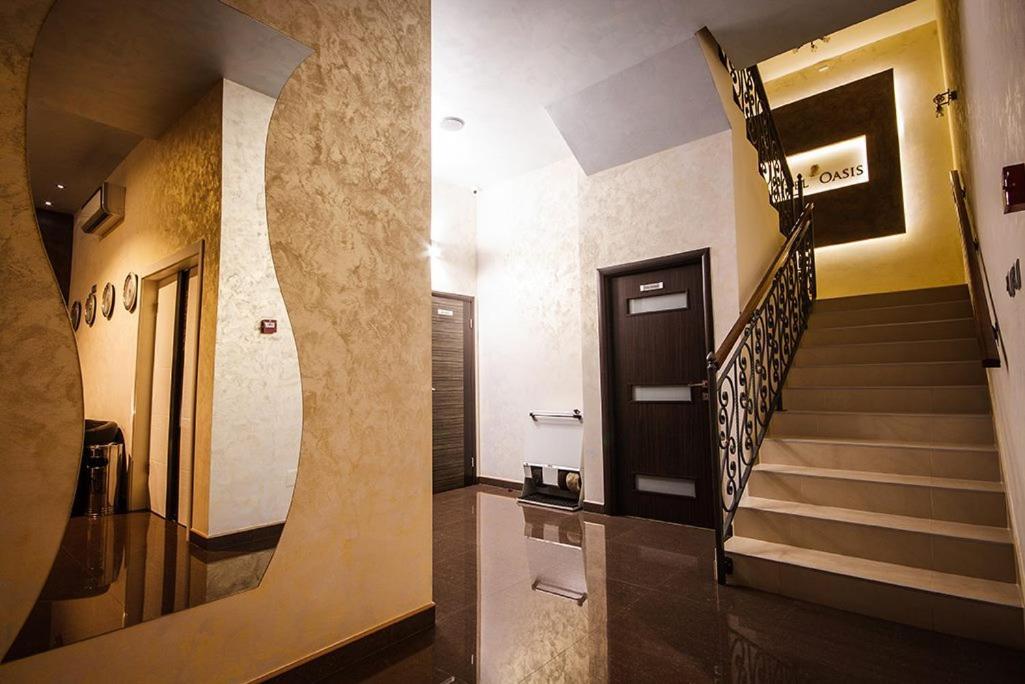 Hotel Oasis Podgorica Eksteriør bilde