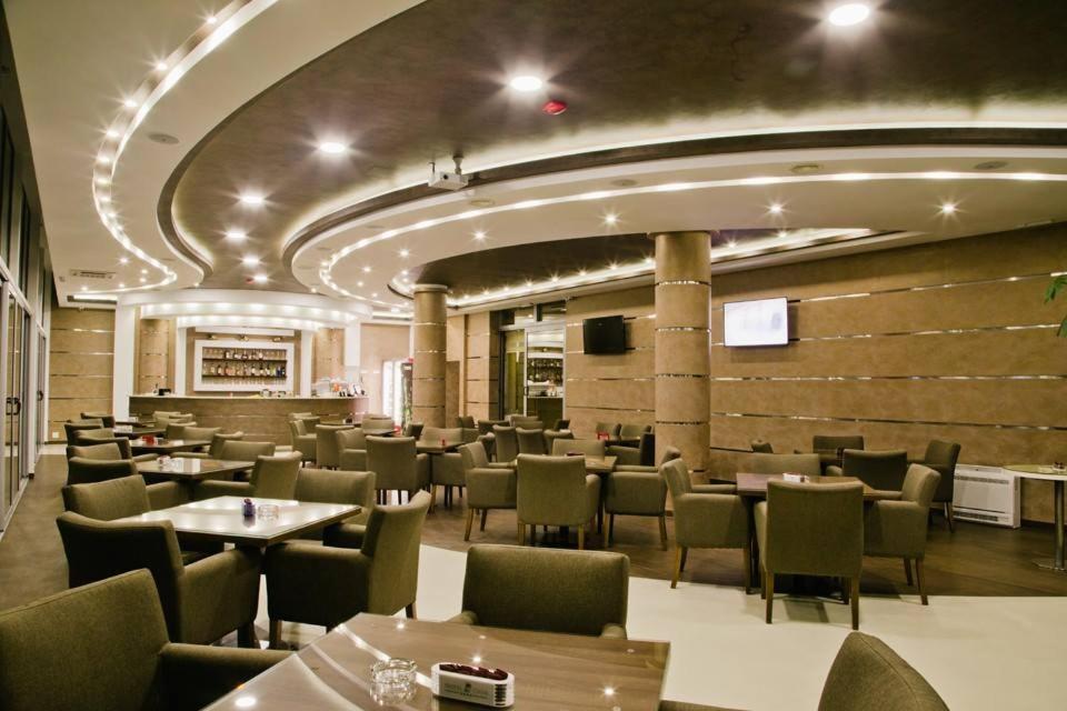 Hotel Oasis Podgorica Eksteriør bilde