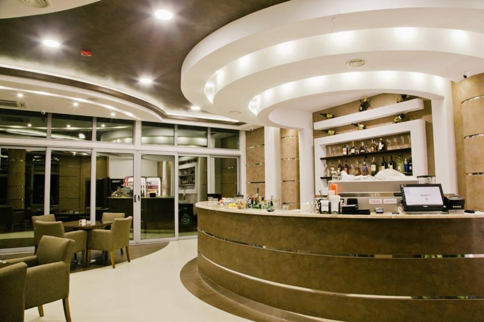 Hotel Oasis Podgorica Eksteriør bilde