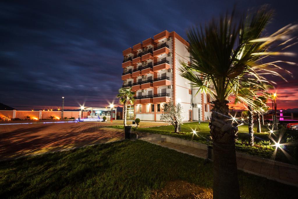 Hotel Oasis Podgorica Eksteriør bilde